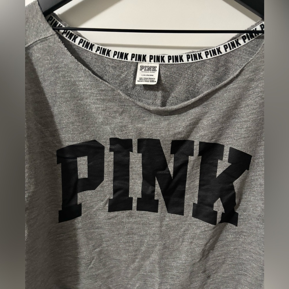 PINK Victoria's Secret Heather Gray Tee with Black Logo